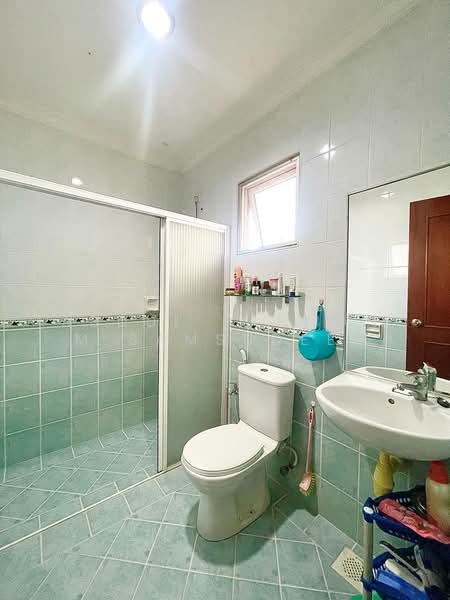 Rumah Teres 2 Tingkat untuk Dijual di Perdana Lakeview East (Cyberjaya) - Abdul Rahman M Samsudeen - Bathroom - PropertyGuru.com.my