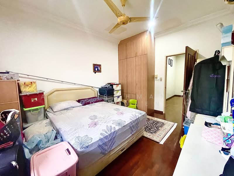 Rumah Teres 2 Tingkat untuk Dijual di Perdana Lakeview East (Cyberjaya) - Abdul Rahman M Samsudeen - Bedroom - PropertyGuru.com.my