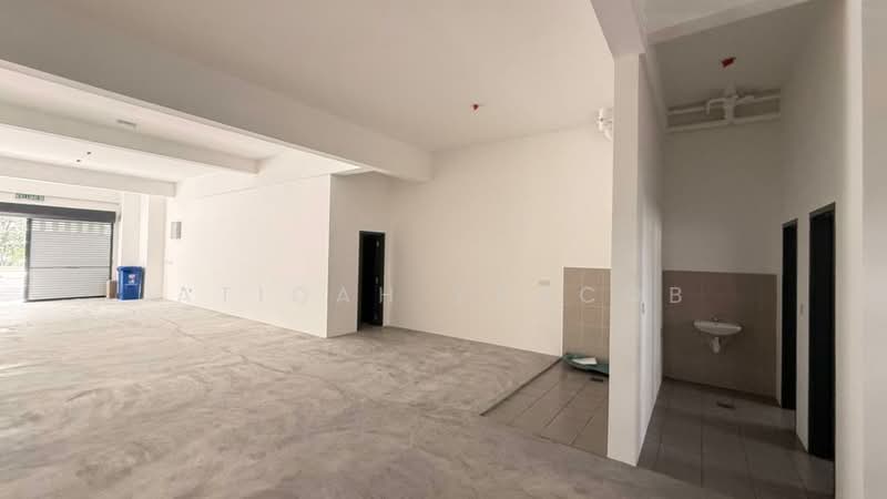 Retail Space for Rent in Bukit Jelutong (Shah Alam) - Atiqah Yaacob - Interior - PropertyGuru.com.my