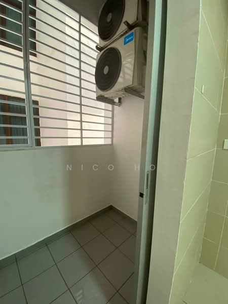 Servis Apartment untuk Dijual di Wave @ Marina Cove - Nico Ho - Balcony - PropertyGuru.com.my