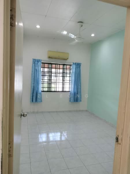 1-storey Terraced House for Sale in Pulau Gadong (Klebang) - BL Bong - PropertyGuru.com.my