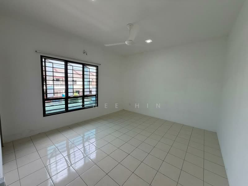 2-storey Terraced House for Sale in Bandar Puncak Alam (Puncak Alam) - Chee Hin - Interior - PropertyGuru.com.my