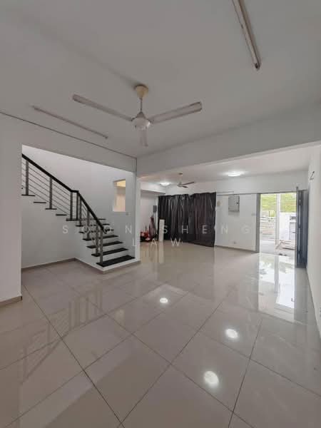2-storey Terraced House for Sale in TTDI Grove (Kajang) - Soon Sheng Law - Living Room - PropertyGuru.com.my