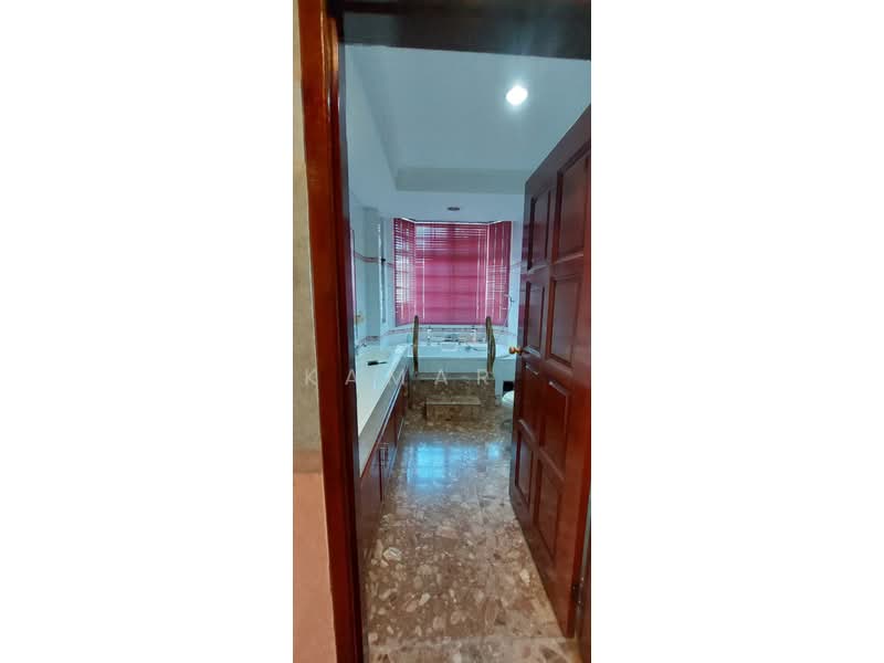 Rumah Berkembar untuk Dijual di Taman Suria (Johor Bahru) - Kamar . - PropertyGuru.com.my