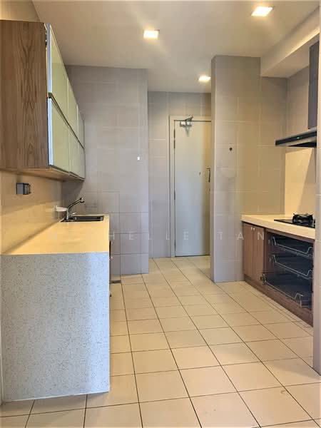 Servis Apartment untuk Dijual di Suria Stonor - Michelle Tan - Kitchen - PropertyGuru.com.my
