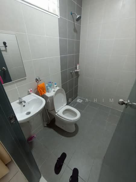 1-storey Terraced House for Rent in Cybersouth (Dengkil) - Hawa Ibrahim - Bathroom - PropertyGuru.com.my