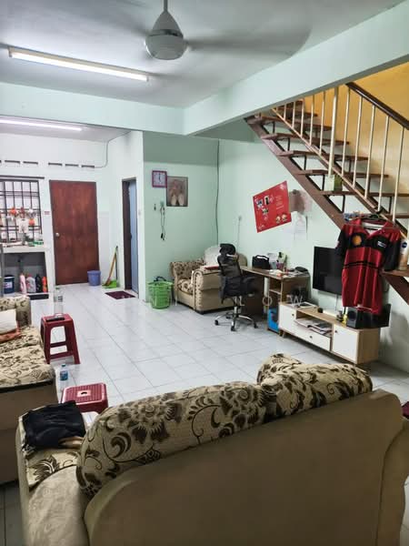 2-storey Terraced House for Sale in Taman Scientex Pasir Gudang (Pasir Gudang) - Annie Low - Living Room - PropertyGuru.com.my