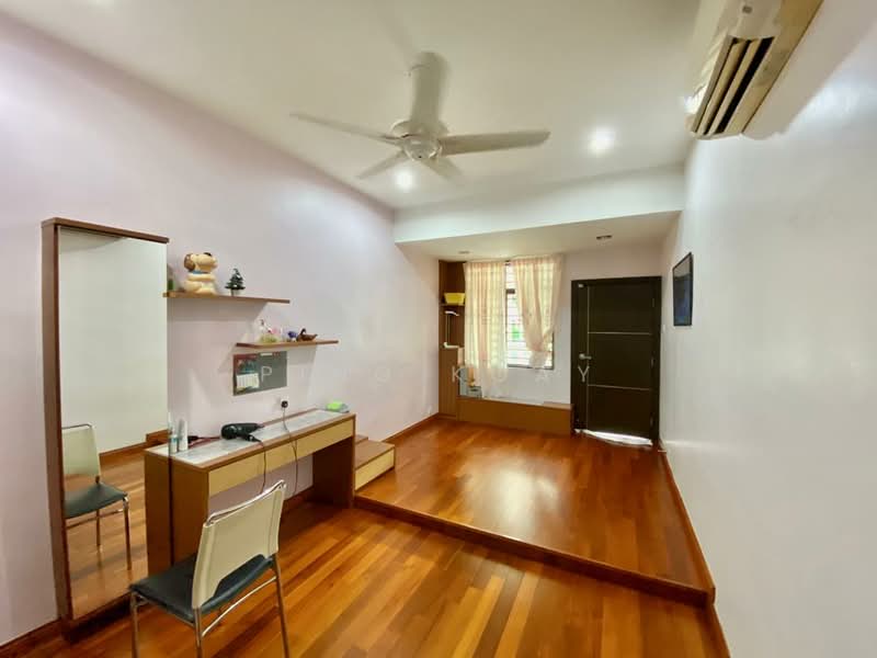 Semi-Detached House for Sale in Minden Heights (Gelugor) - Ping Koay - Bedroom - PropertyGuru.com.my