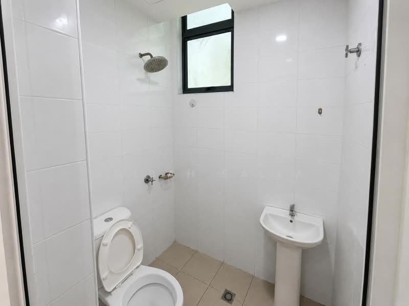 Kondominium untuk Dijual di Alam Desa @ Park Village - Adibah Salim - Bathroom - PropertyGuru.com.my