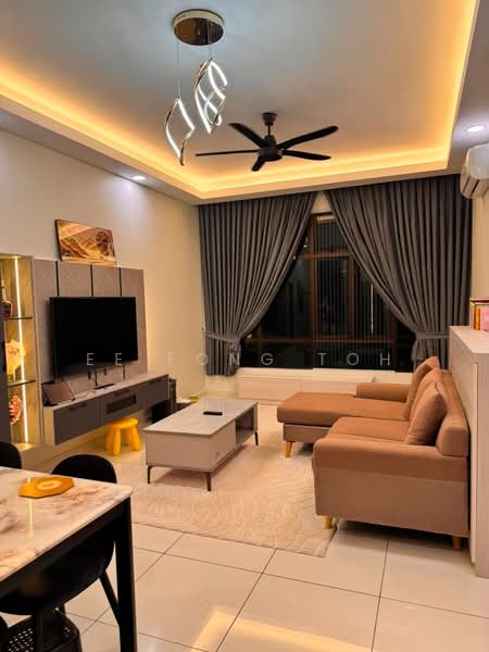 Servis Apartment untuk Dijual di D'Summit Residences - Ee Fong Toh - Living Room - PropertyGuru.com.my