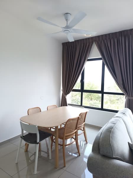 Servis Apartment untuk Disewa di Gems Residences - C.L Poa - Dining Room - PropertyGuru.com.my