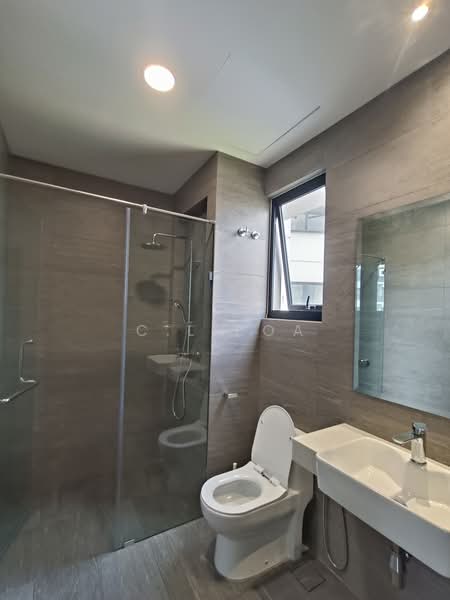 Servis Apartment untuk Disewa di Gems Residences - C.L Poa - Bathroom - PropertyGuru.com.my