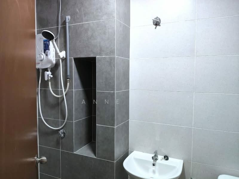 Rumah Teres untuk Disewa di Pontian (Johor) - Anne Lo - Bathroom - PropertyGuru.com.my