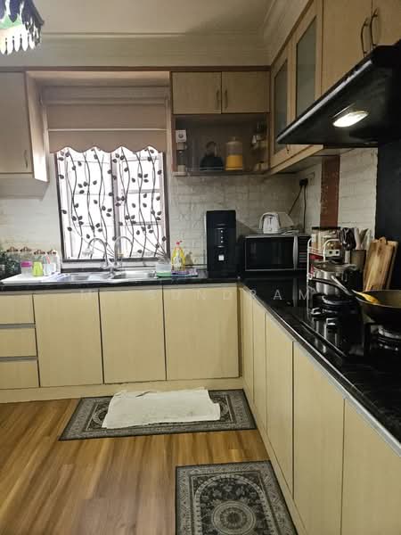 2-storey Terraced House for Sale in Bandar Parklands (Klang) - M. Sundram - Kitchen - PropertyGuru.com.my