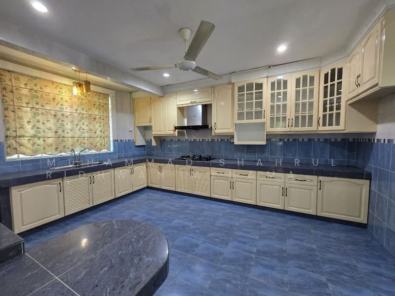 Rumah Banglo untuk Dijual di Bandar Tasik Kesuma (Beranang) - Muhammad Shahrul Ridhwan Mehamad Nasir - Kitchen - PropertyGuru.com.my