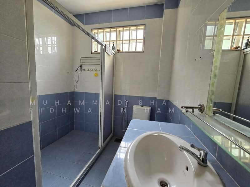 Rumah Banglo untuk Dijual di Bandar Tasik Kesuma (Beranang) - Muhammad Shahrul Ridhwan Mehamad Nasir - Bathroom - PropertyGuru.com.my