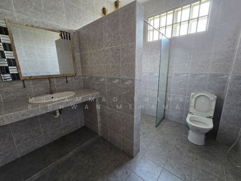 Rumah Banglo untuk Dijual di Bandar Tasik Kesuma (Beranang) - Muhammad Shahrul Ridhwan Mehamad Nasir - Bathroom - PropertyGuru.com.my