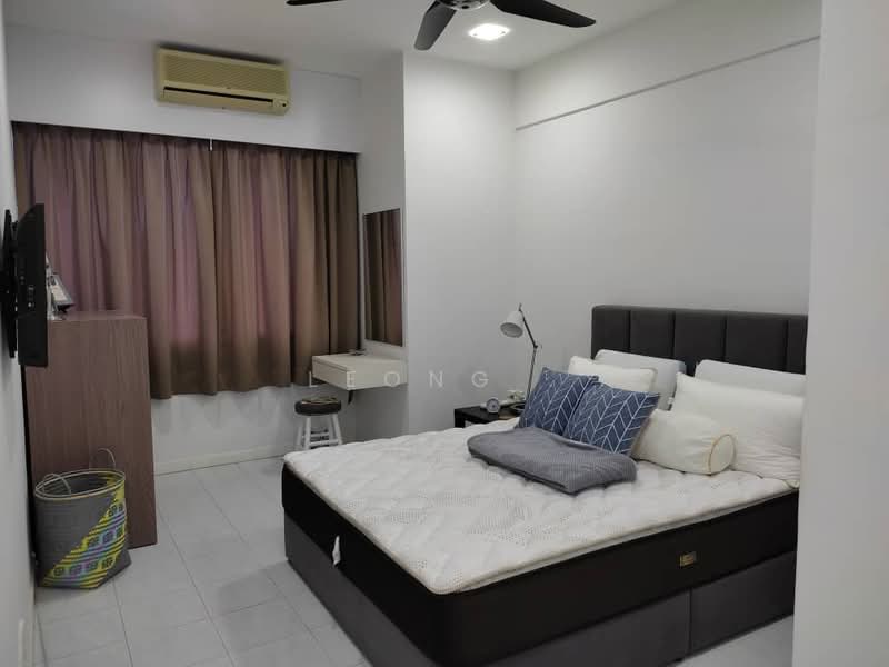 Condominium for Sale at Marina Bay Condominium - Leong . - Bedroom - PropertyGuru.com.my