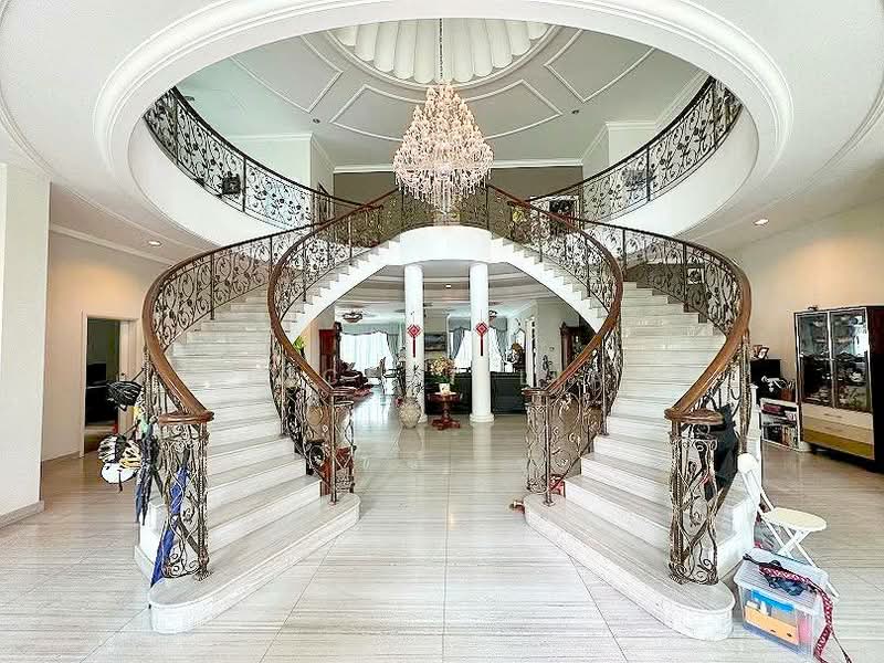 Bungalow House untuk Dijual di Pju 3 (Petaling Jaya) - Vincent Liaw - Entrance - PropertyGuru.com.my