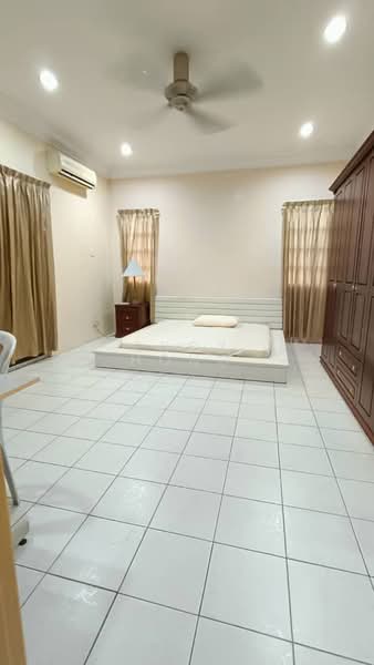 Semi-Detached House for Sale in Taman Layang Layang (Seremban) - Eddy Hong - Bedroom - PropertyGuru.com.my