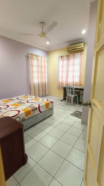 Semi-Detached House for Sale in Taman Layang Layang (Seremban) - Eddy Hong - Bedroom - PropertyGuru.com.my