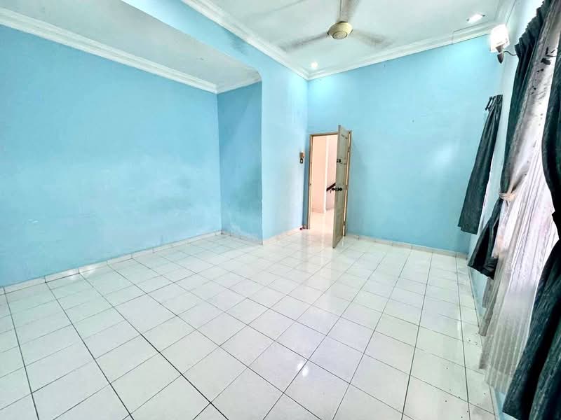 Rumah Berkembar untuk Dijual di Country Heights (Kajang) - Fazri . - PropertyGuru.com.my