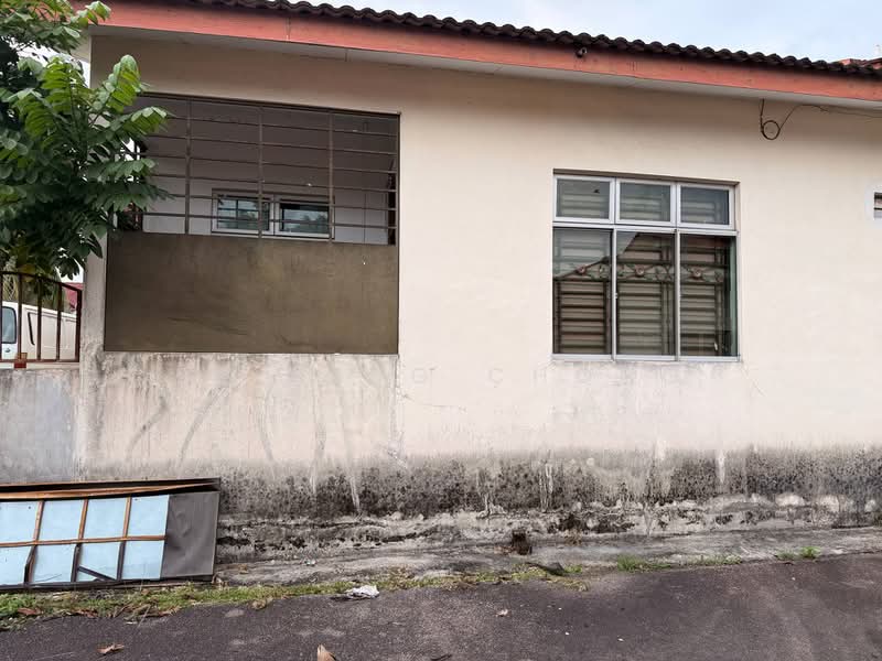 1-storey Terraced House for Sale in Taman Bestari Indah (Ulu Tiram) - Fu Heng Chong - Exterior - PropertyGuru.com.my
