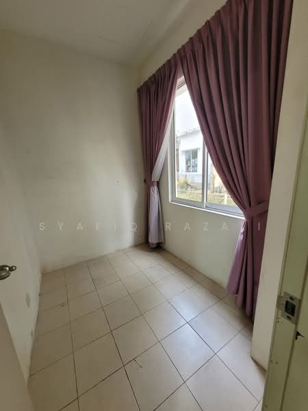 Rumah Teres 3 Tingkat untuk Dijual di Taman Subang Mas (Subang Jaya) - Syafiq Razali - PropertyGuru.com.my