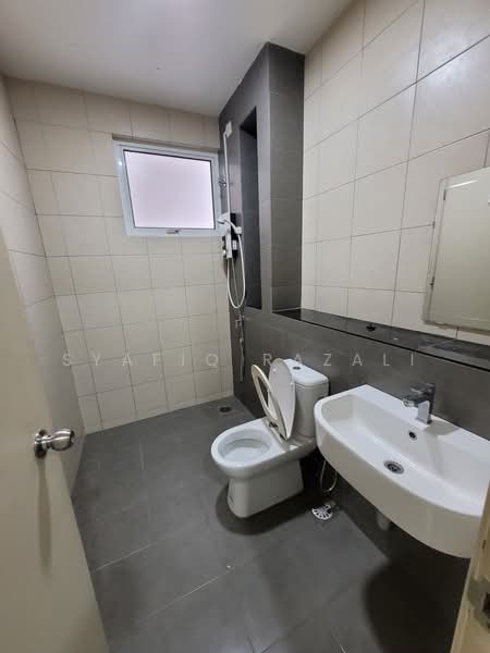 Rumah Teres 3 Tingkat untuk Dijual di Taman Subang Mas (Subang Jaya) - Syafiq Razali - PropertyGuru.com.my