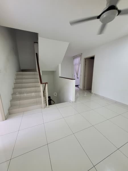 Rumah Teres 3 Tingkat untuk Dijual di Taman Subang Mas (Subang Jaya) - Syafiq Razali - PropertyGuru.com.my