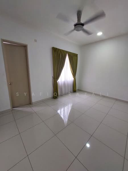 Rumah Teres 3 Tingkat untuk Dijual di Taman Subang Mas (Subang Jaya) - Syafiq Razali - PropertyGuru.com.my