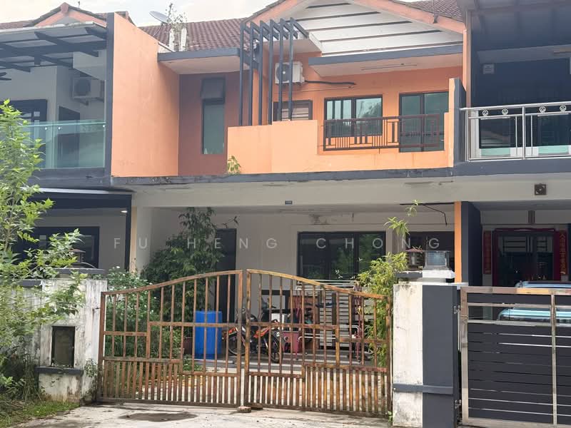 2-storey Terraced House for Sale in Bandar Putra (Kulai) - Fu Heng Chong - Exterior - PropertyGuru.com.my