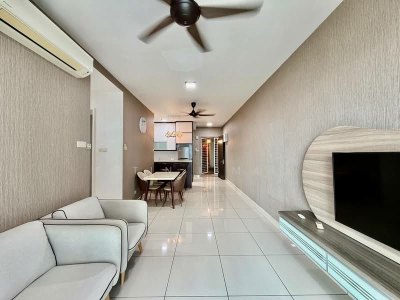 Servis Apartment untuk Dijual di KL Traders Square - Fatin Ismail - Living Room - PropertyGuru.com.my