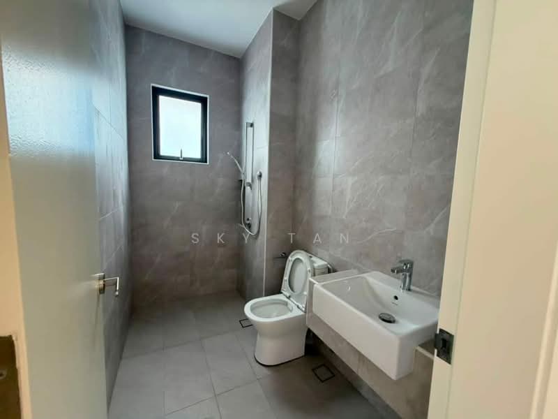 Rumah Kluster untuk Dijual di Eco Spring (Johor Bahru) - Sky Tan - Bathroom - PropertyGuru.com.my