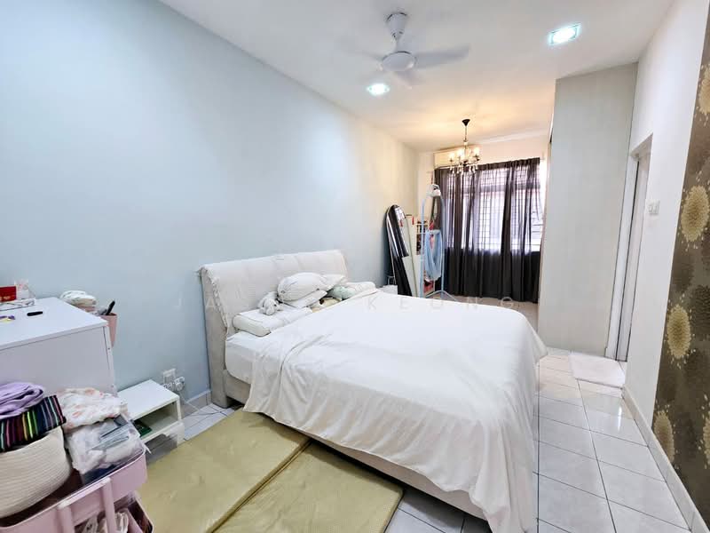 2-storey Terraced House for Sale in Taman Putra Impiana (Puchong) - Jason Keong - Bedroom - PropertyGuru.com.my