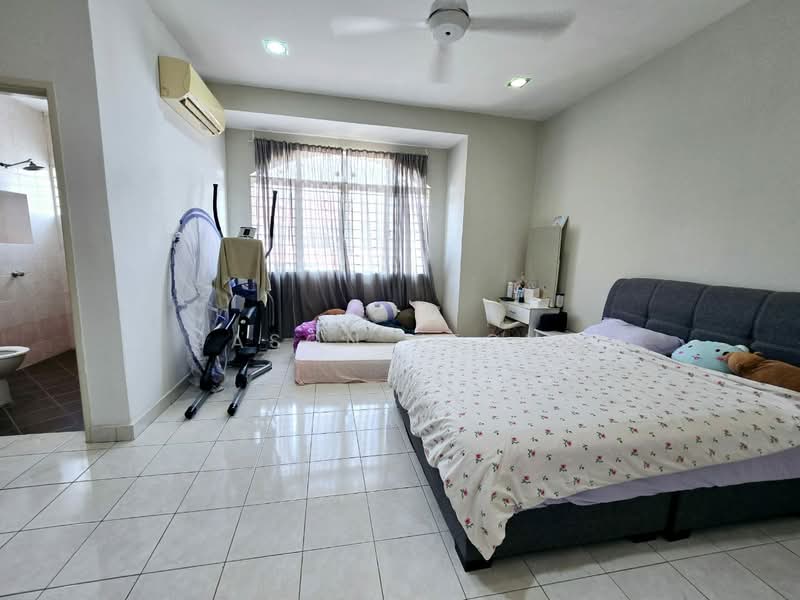 2-storey Terraced House for Sale in Taman Putra Impiana (Puchong) - Jason Keong - Bedroom - PropertyGuru.com.my