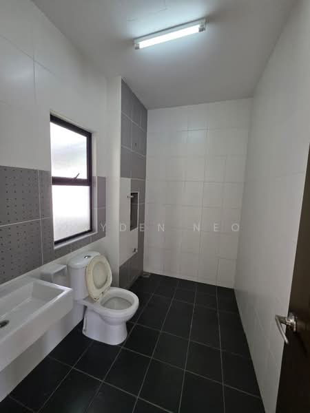 Rumah Berkembar untuk Dijual di Taman Nusa Idaman (Iskandar Puteri (Nusajaya)) - Jayden Neo - Bathroom - PropertyGuru.com.my