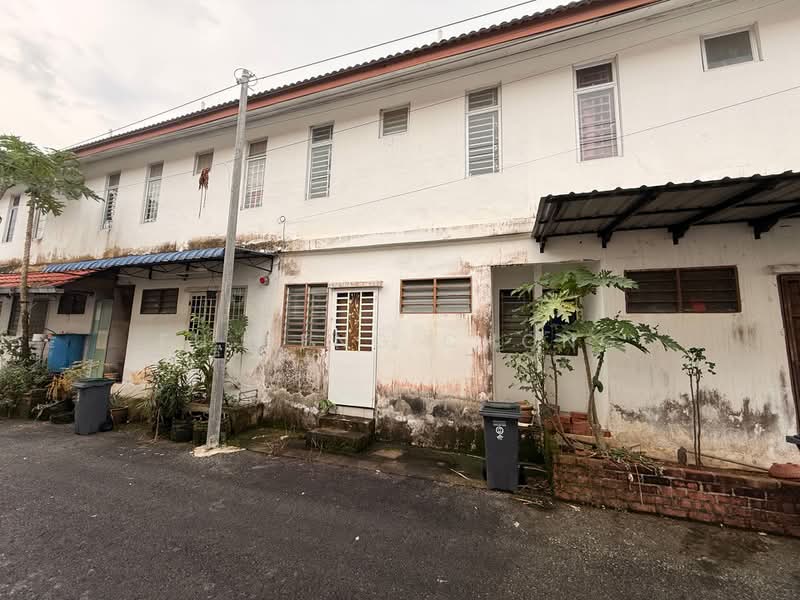 Rumah Teres 2.5 Tingkat untuk Dijual di Taman Scientex Kulai (Sedenak) - Fu Heng Chong - Exterior - PropertyGuru.com.my
