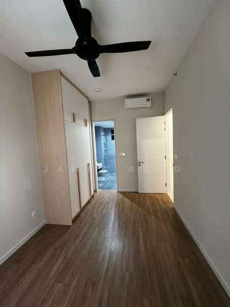 Servis Apartment untuk Disewa di Melawati : Park One - James Wong - Bedroom - PropertyGuru.com.my