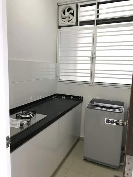 Servis Apartment untuk Disewa di Seasons Garden Residences - JC Cheong - Kitchen - PropertyGuru.com.my
