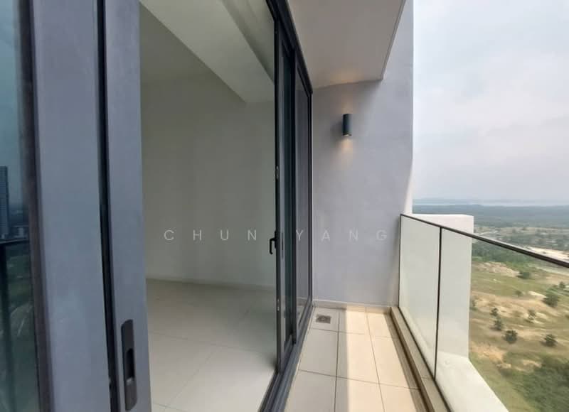 Kondominium untuk Dijual di Grand Medini - Chun Yang - Balcony - PropertyGuru.com.my