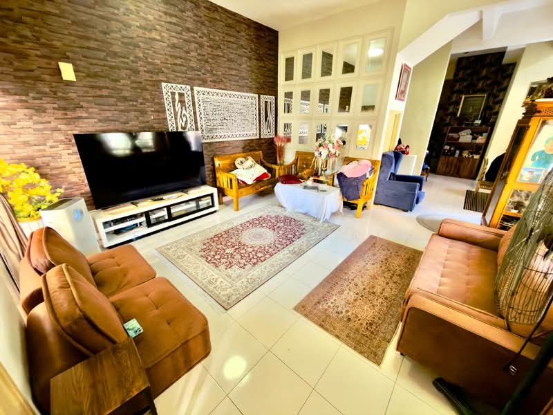 Rumah Teres 3-Tingkat untuk Dijual di Ukay Perdana (Ulu Kelang) - Fatin Ismail - Living Room - PropertyGuru.com.my