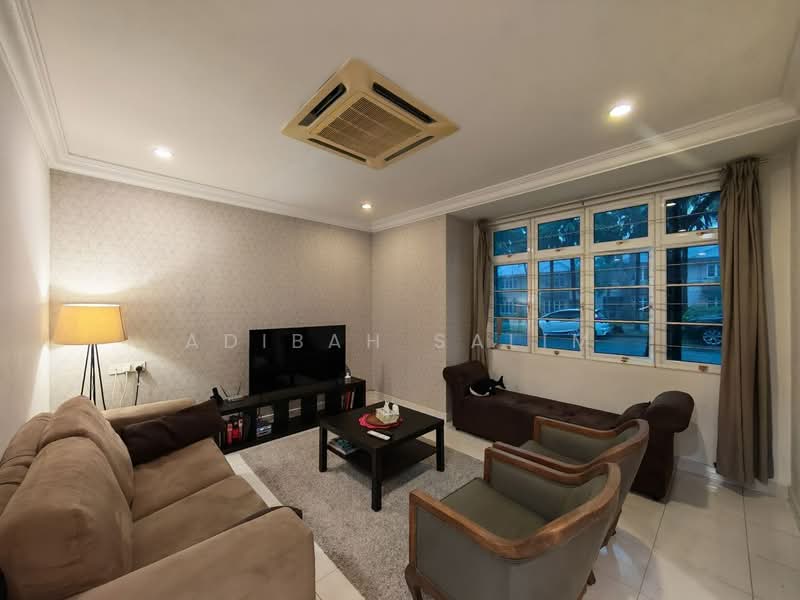 Rumah Teres 2 Tingkat untuk Dijual di Perdana Lakeview East (Cyberjaya) - Adibah Salim - Living Room - PropertyGuru.com.my