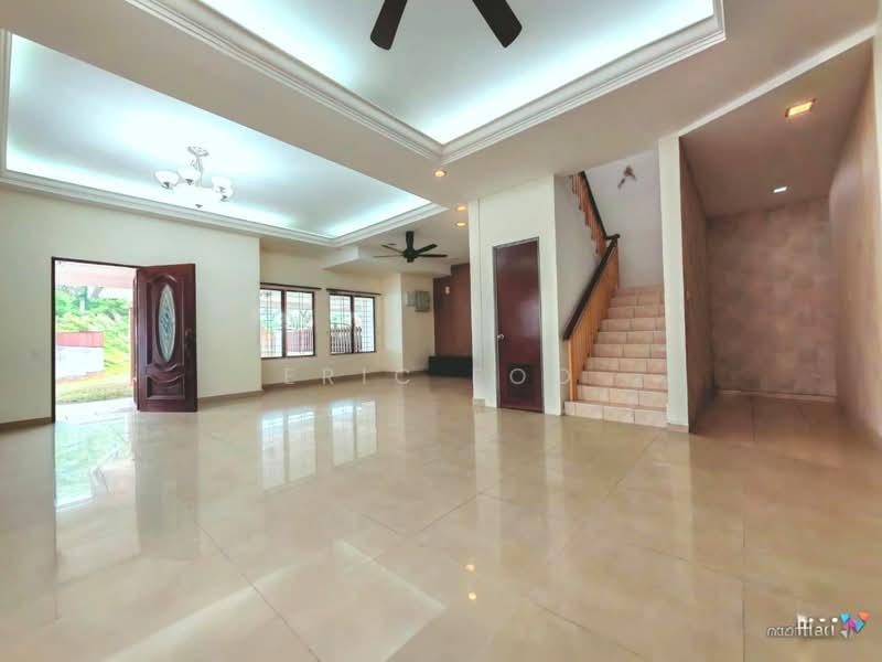 Rumah Berkembar untuk Dijual di Puchong (Selangor) - Eric Foo - Living Room - PropertyGuru.com.my