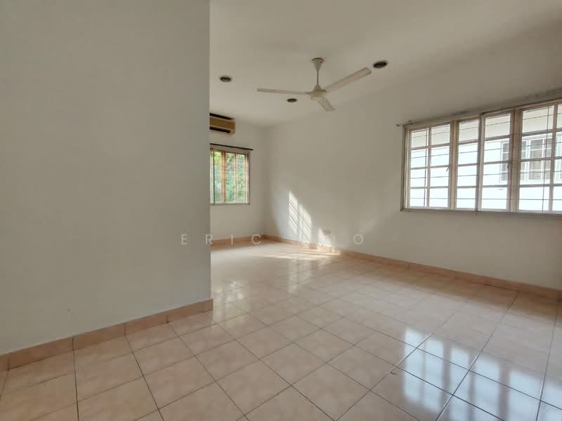Rumah Berkembar untuk Dijual di Puchong (Selangor) - Eric Foo - Living Room - PropertyGuru.com.my