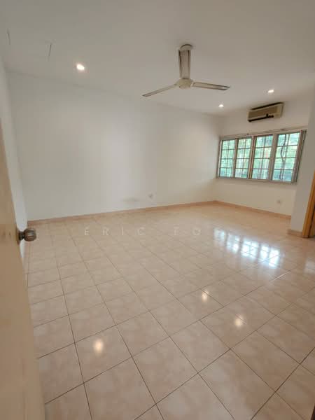 Rumah Berkembar untuk Dijual di Puchong (Selangor) - Eric Foo - Living Room - PropertyGuru.com.my