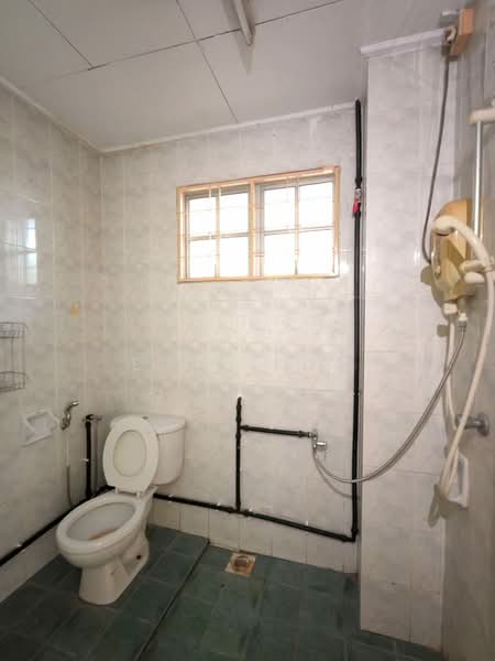 Rumah Berkembar untuk Dijual di Puchong (Selangor) - Eric Foo - Bathroom - PropertyGuru.com.my