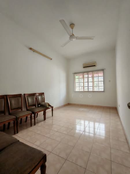 Rumah Berkembar untuk Dijual di Puchong (Selangor) - Eric Foo - Living Room - PropertyGuru.com.my