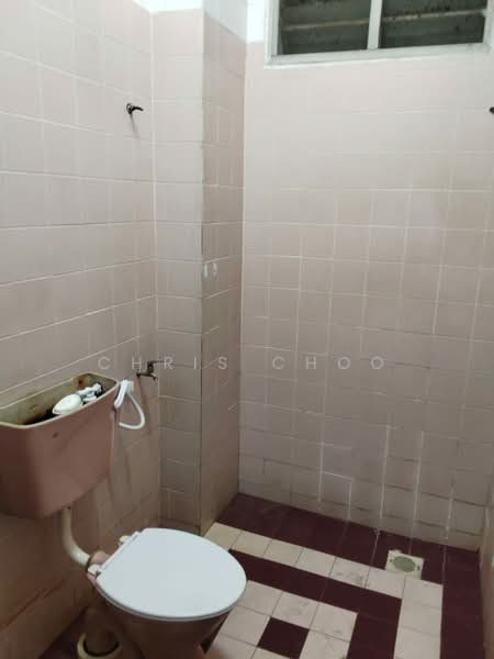 Pangsapuri untuk Disewa di Tasik Heights Apartment - Chris Choo - Bathroom - PropertyGuru.com.my