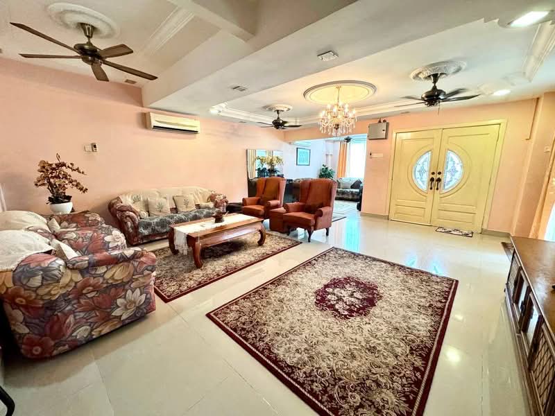 Rumah Teres 2 Tingkat untuk Dijual di Taman Equine (Seri Kembangan) - Fazri . - PropertyGuru.com.my